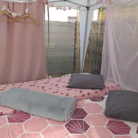 Le Refuge Zen Hebergement Atypique A La Semaine Avec Bungalow, Cabane, Bulle Et Spa